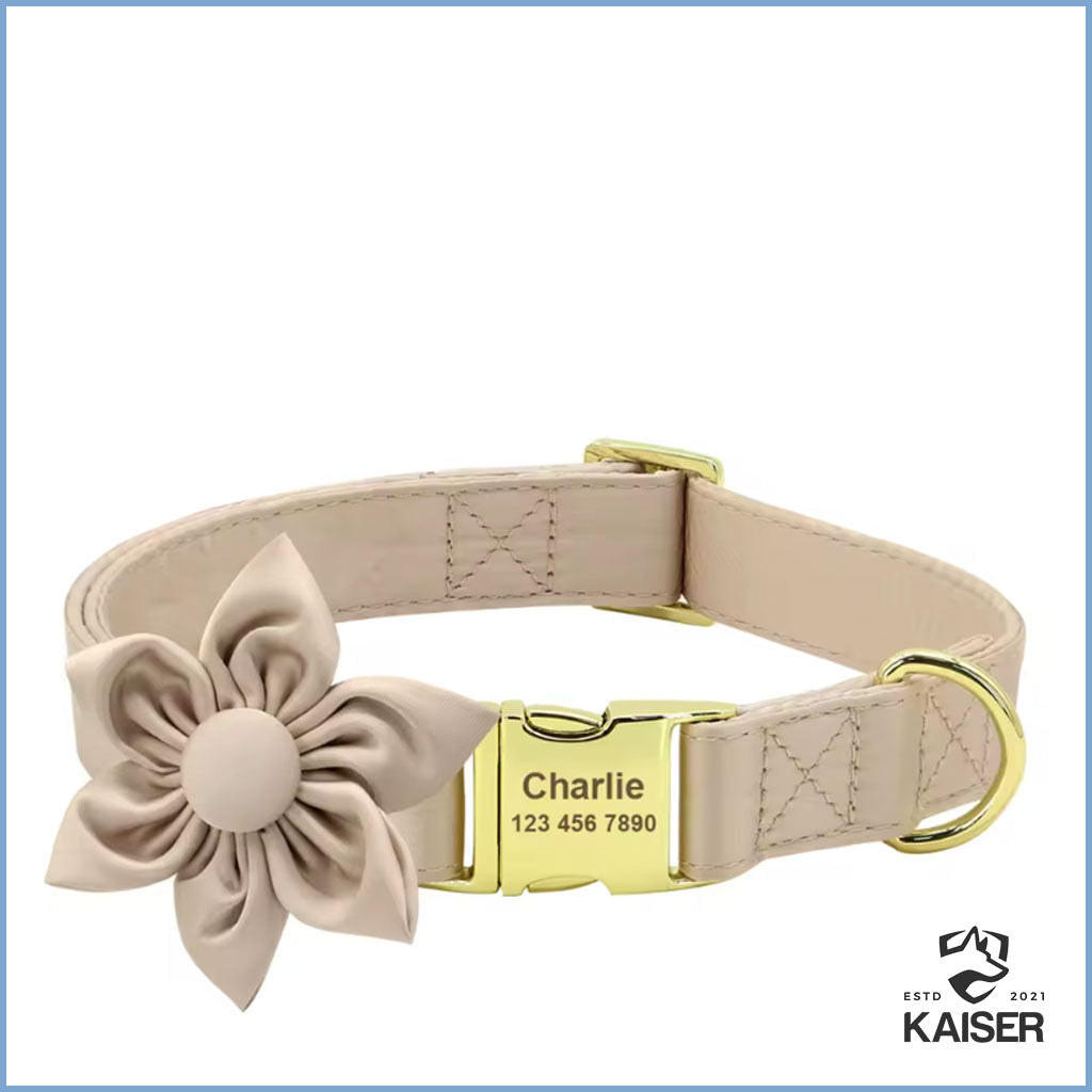 Personalisiertes Hundehalsband Beige mit abnehmbarer Blume