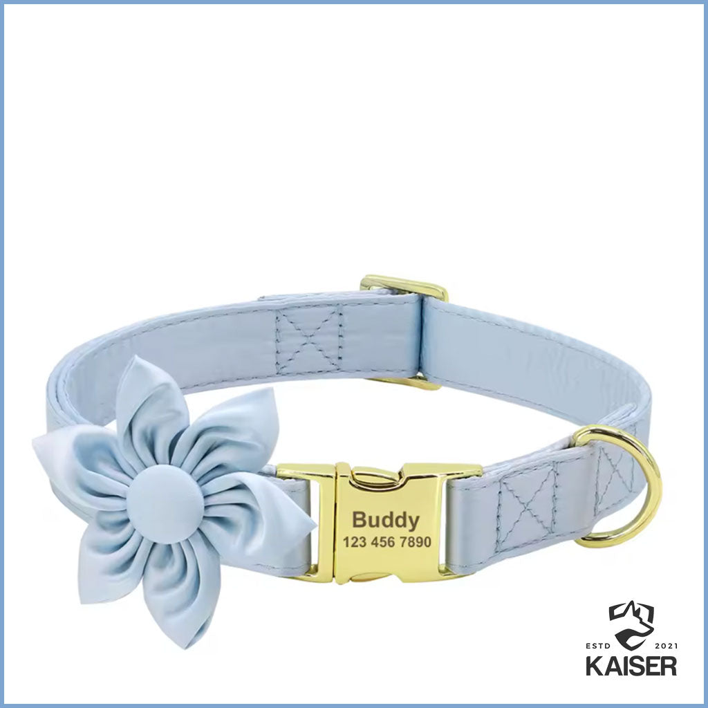 Personalisiertes Hundehalsband Blau mit abnehmbarer Blume